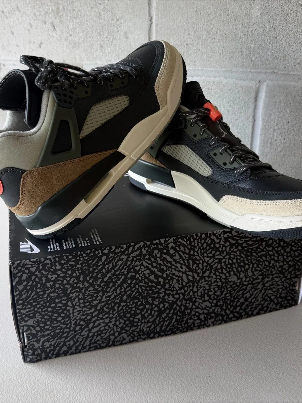JORDAN SPIZIKE LOW MEN’S SHOES ANTHRACITE SPRUCE FOG 10.5